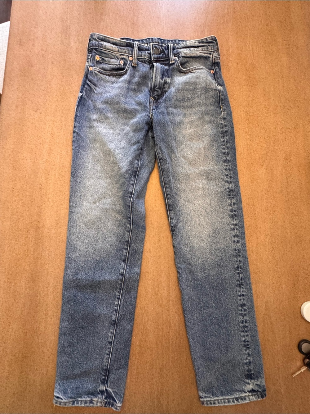 American Eagle Outfitters Men's Faded Blue Straight Jeans